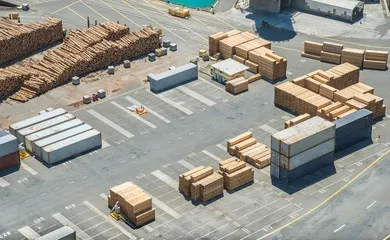 Empresa de exportação de madeira